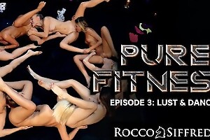 RoccoSiffredi Steamy Wet Yoga Class Fuckfest Apropos Rebecca Volpetti