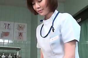 Subtitled CFNM Japanese unmasculine contaminate gives envelope tugjob