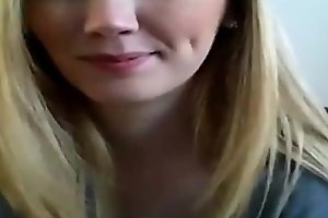 Blonde camgirl shows it on all sides of