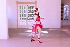 公众号【是小喵啦】三上悠亜粉色公主裙可爱舞蹈